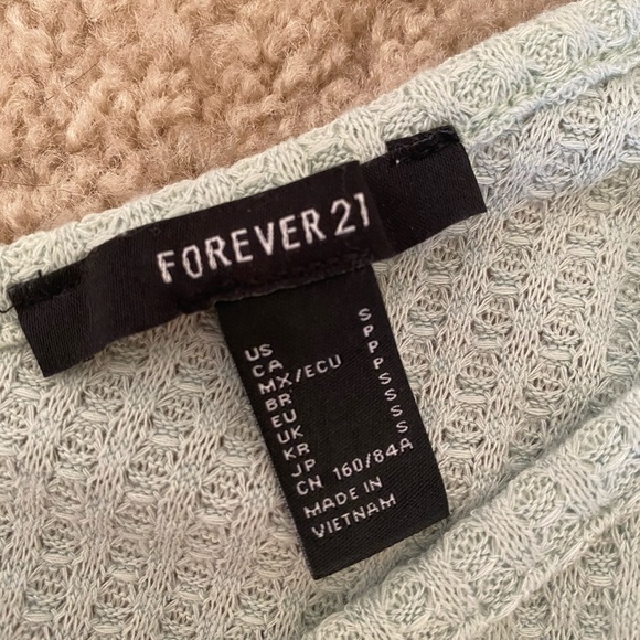 Forever 21 Crop Top - Picture 4 of 4